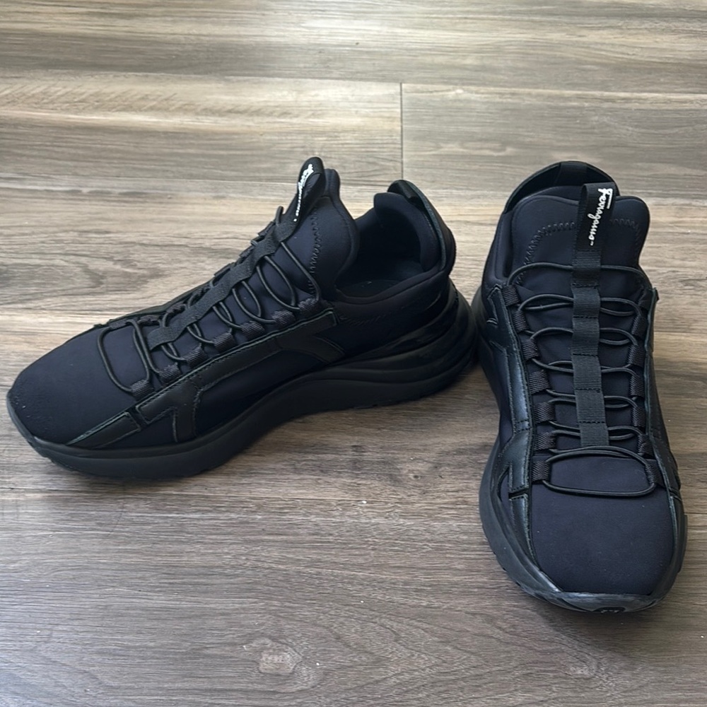 Salvatore Ferragamo Black Sneakers Modern Athletic Design